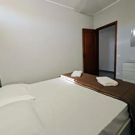 Etnapartment 2 *