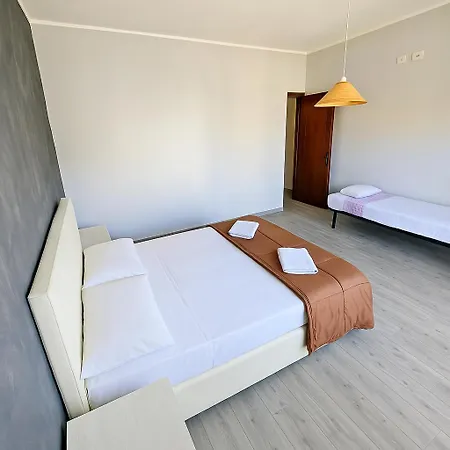Etnapartment 2 Giardini Naxos