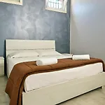 Etnapartment 2 *